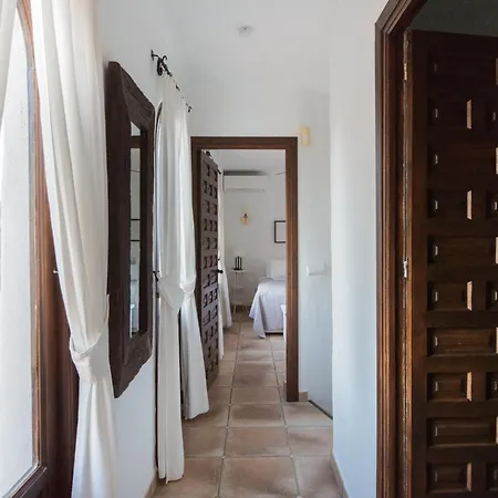 Villa Luxury El Toril - With Heated Pool & Scenic Views Mijas