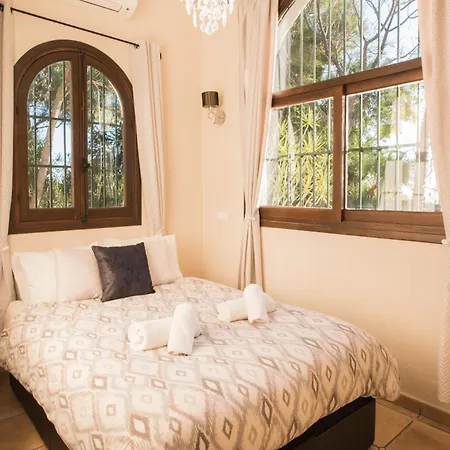 Luxury El Toril - With Heated Pool & Scenic Views Villa Mijas