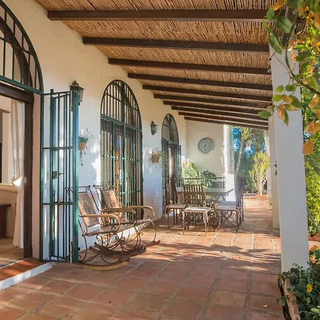 Luxury El Toril - With Heated Pool & Scenic Views *